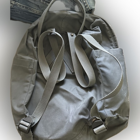 Fjallrave Kanken Backpack 🎒 - Picture 2 of 2